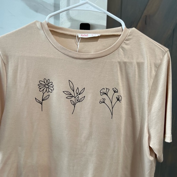 Top - Picture 2 of 2